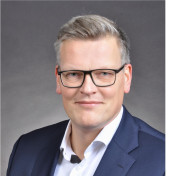 freiberufler CEO, MD and Interim Manager - sales & strategy, transformation, PM, task force auf freelance.de